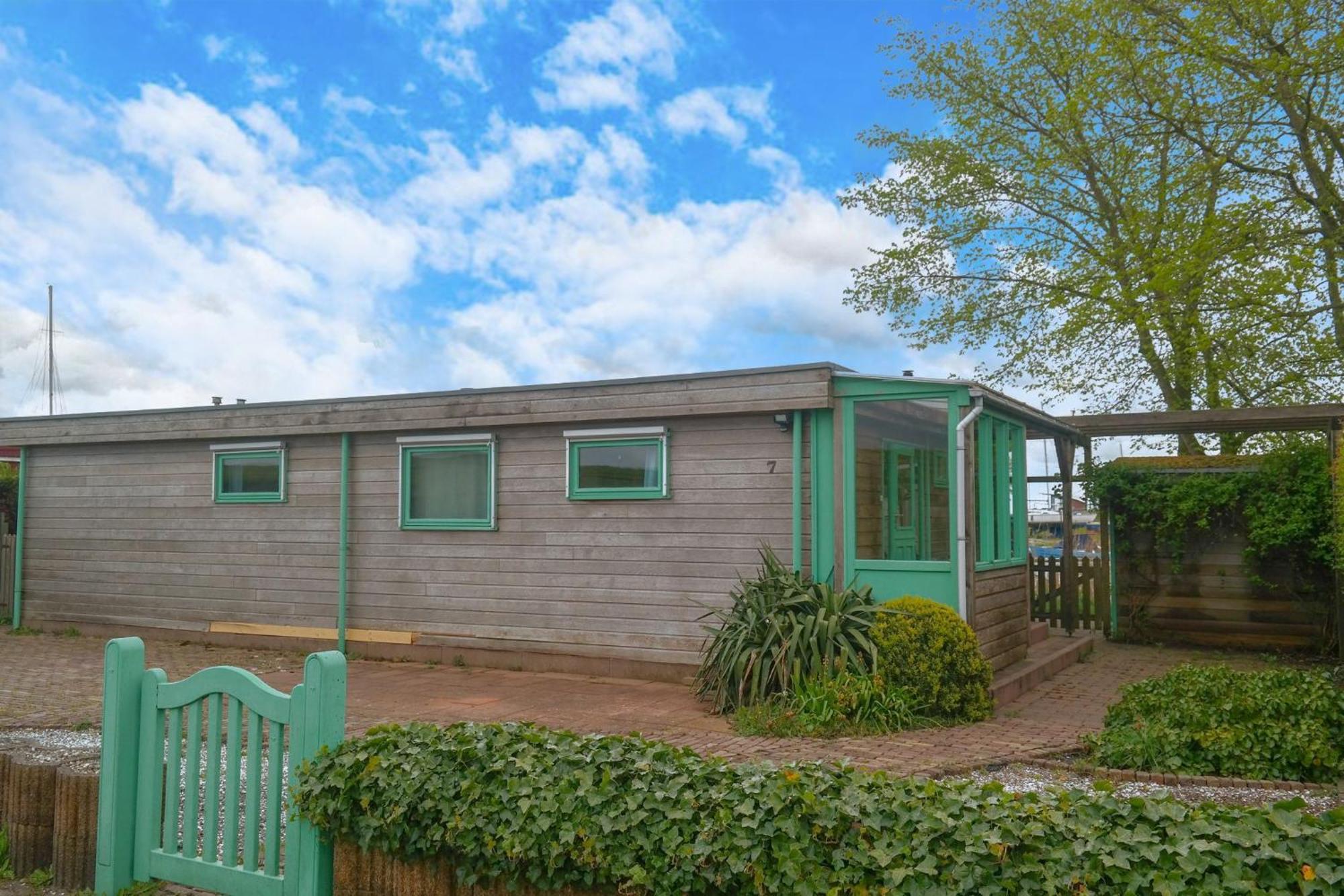 4 Pers Holiday Home Hilla With Winter Garden In Front Of The Dike Directly On The Lauwersmeer Anjum Luaran gambar