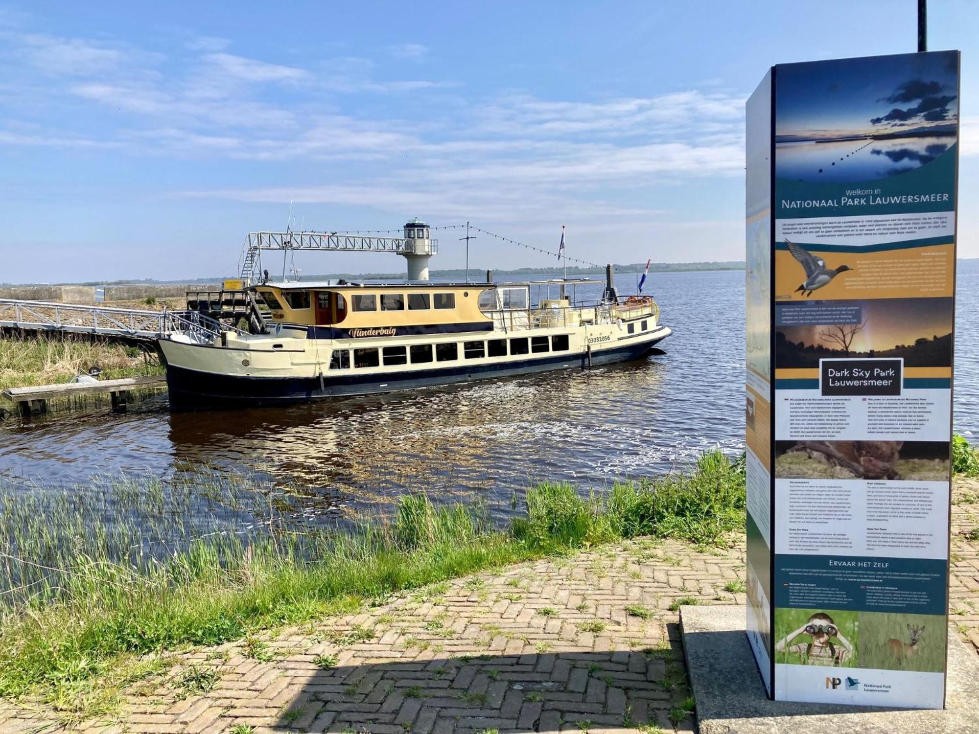 4 Pers Holiday Home Hilla With Winter Garden In Front Of The Dike Directly On The Lauwersmeer Anjum Luaran gambar